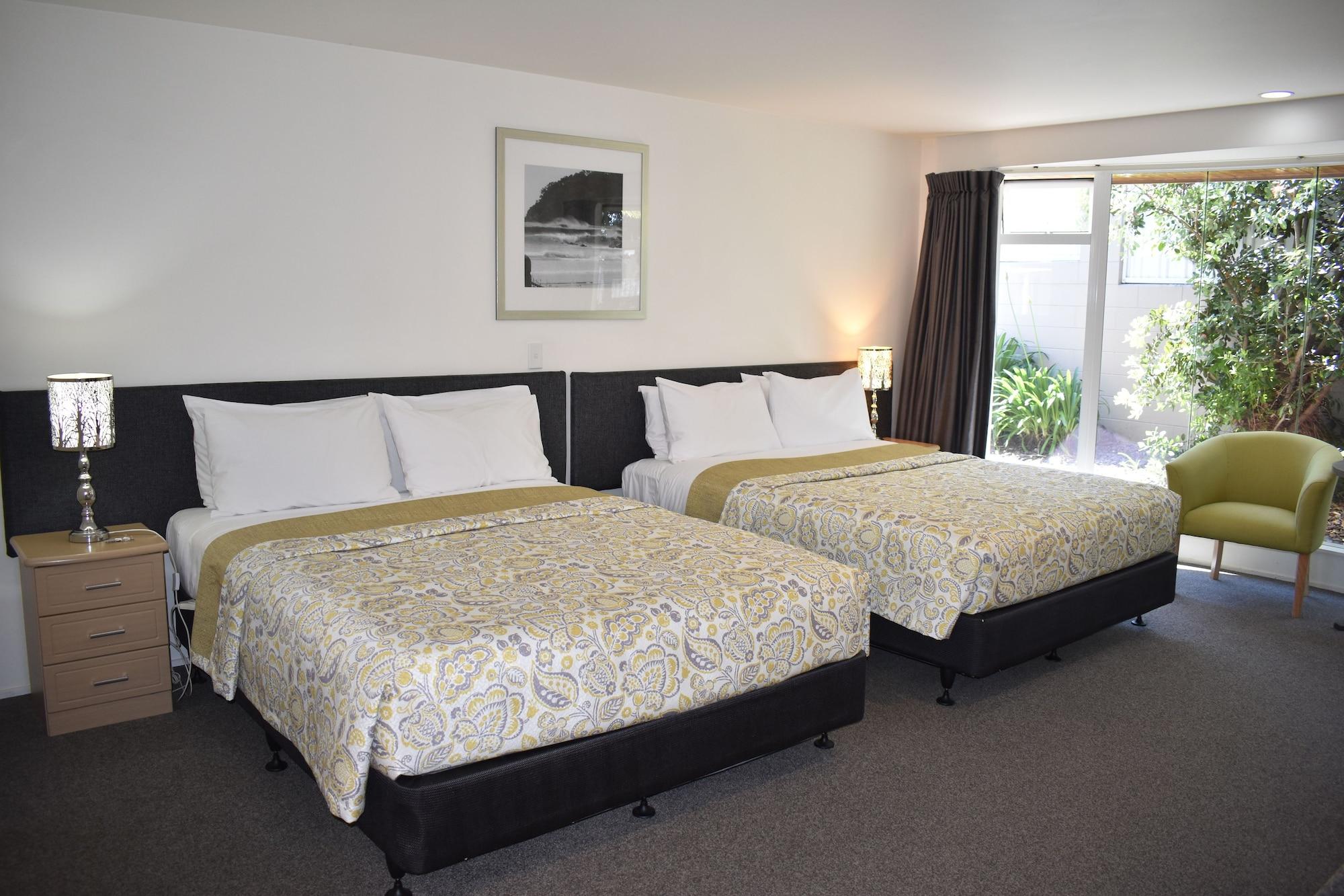 Baywatch Motor Inn Mount Maunganui Exterior photo
