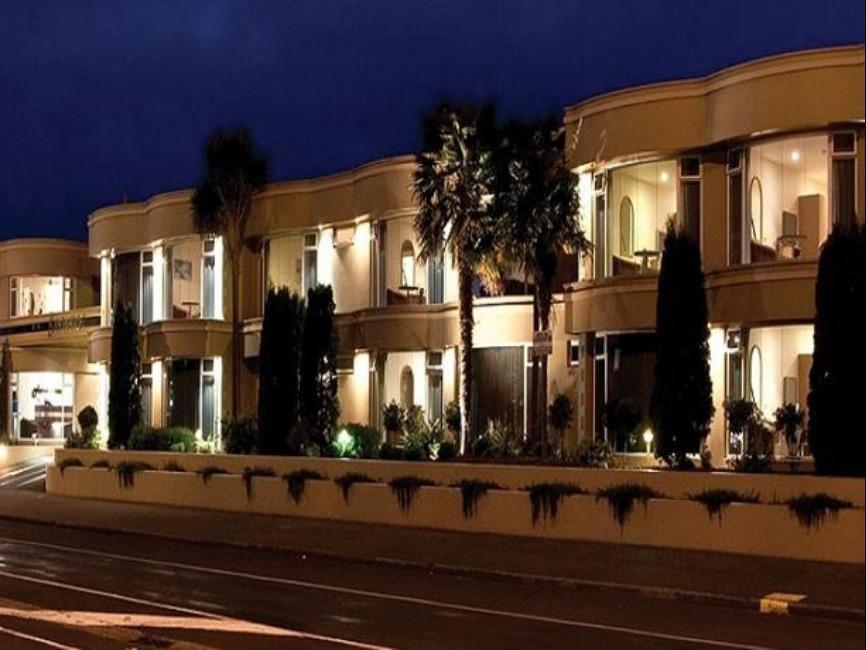 Baywatch Motor Inn Mount Maunganui Exterior photo