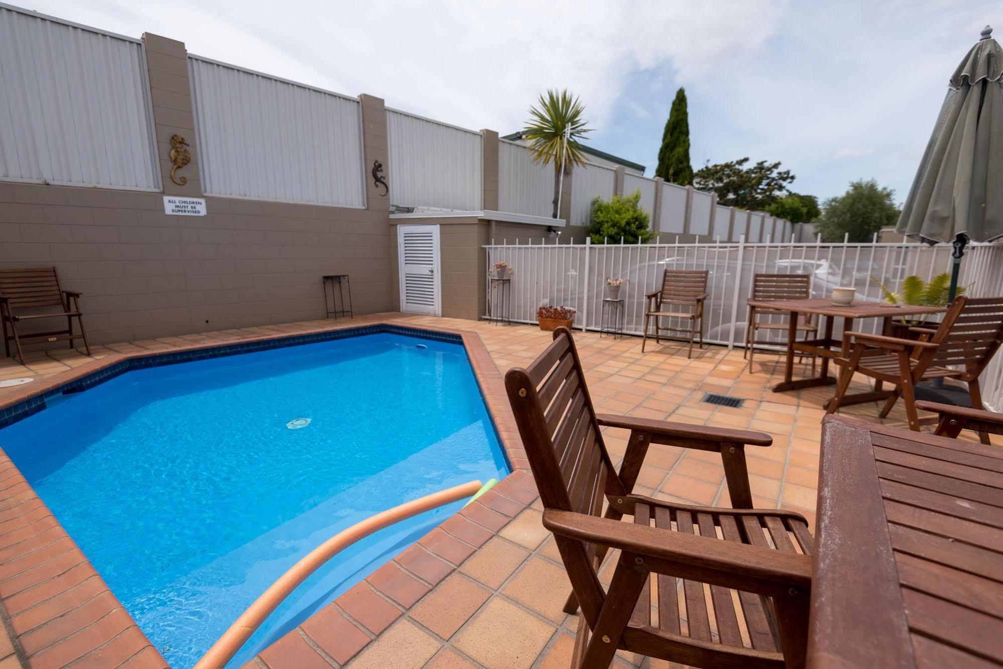 Baywatch Motor Inn Mount Maunganui Exterior photo