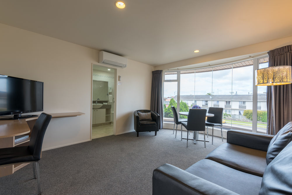 Baywatch Motor Inn Mount Maunganui Exterior photo